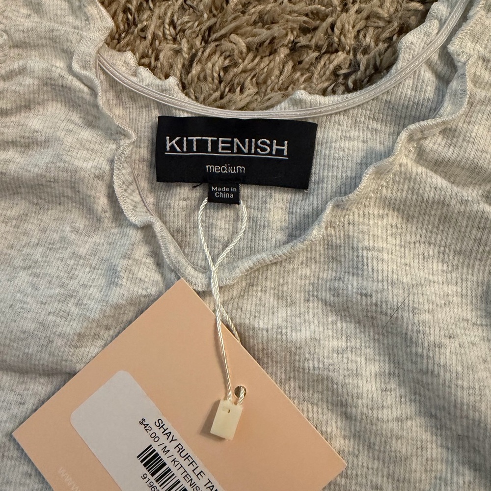 Kittenish Light Gray Ruffled Ribbed Tank Top - Picture 3 of 4